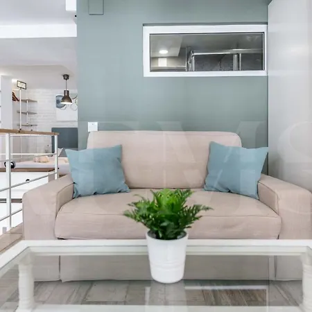 Bright Duplex Loft Next To The Center By Rems Apartment *
